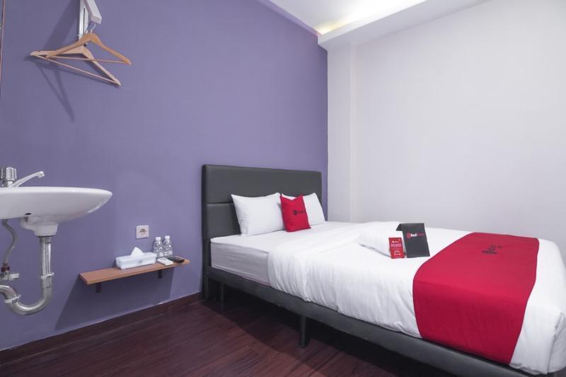 Reddoorz Near Itc Mangga Dua Hotel Джакарта Екстериор снимка
