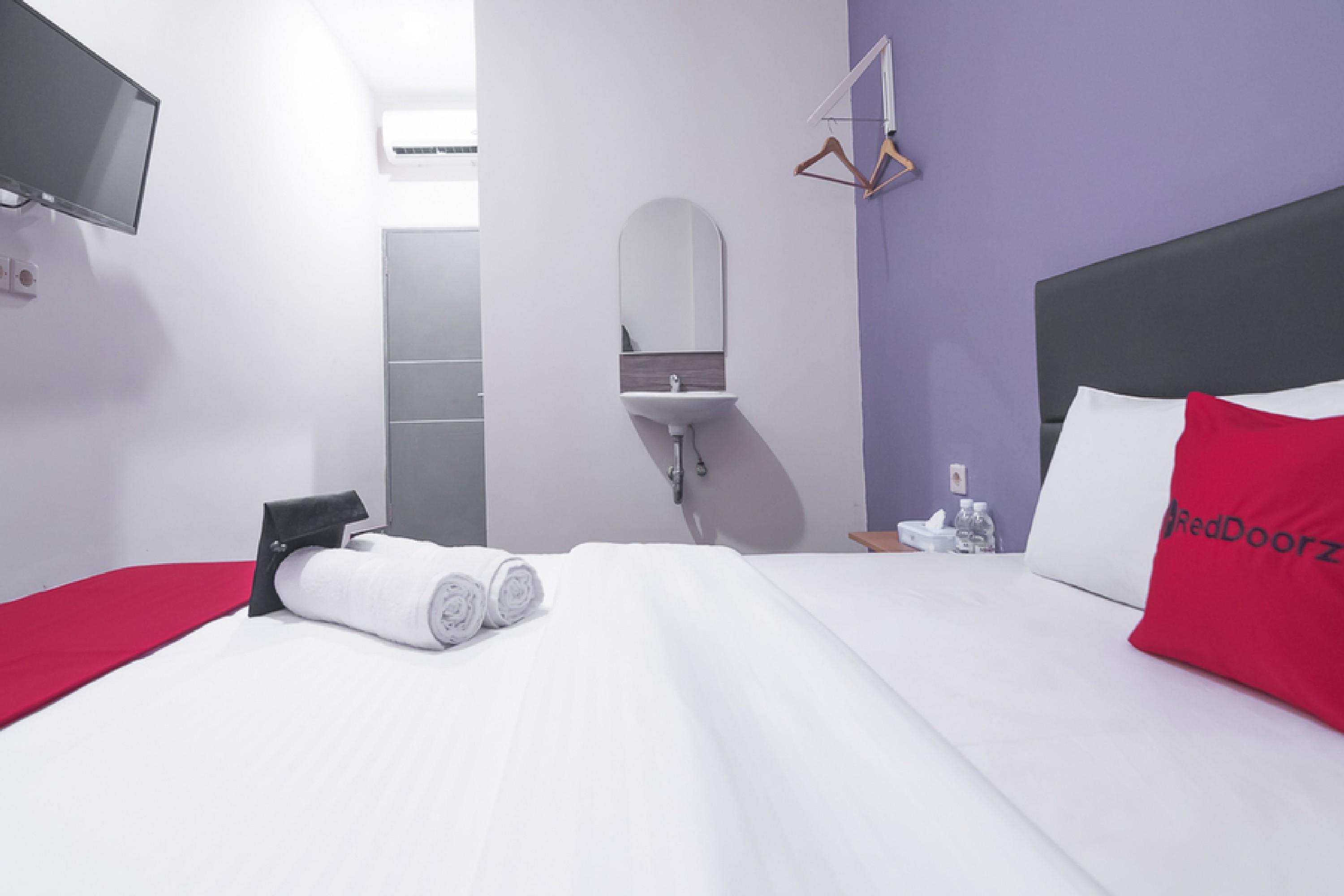 Reddoorz Near Itc Mangga Dua Hotel Джакарта Екстериор снимка