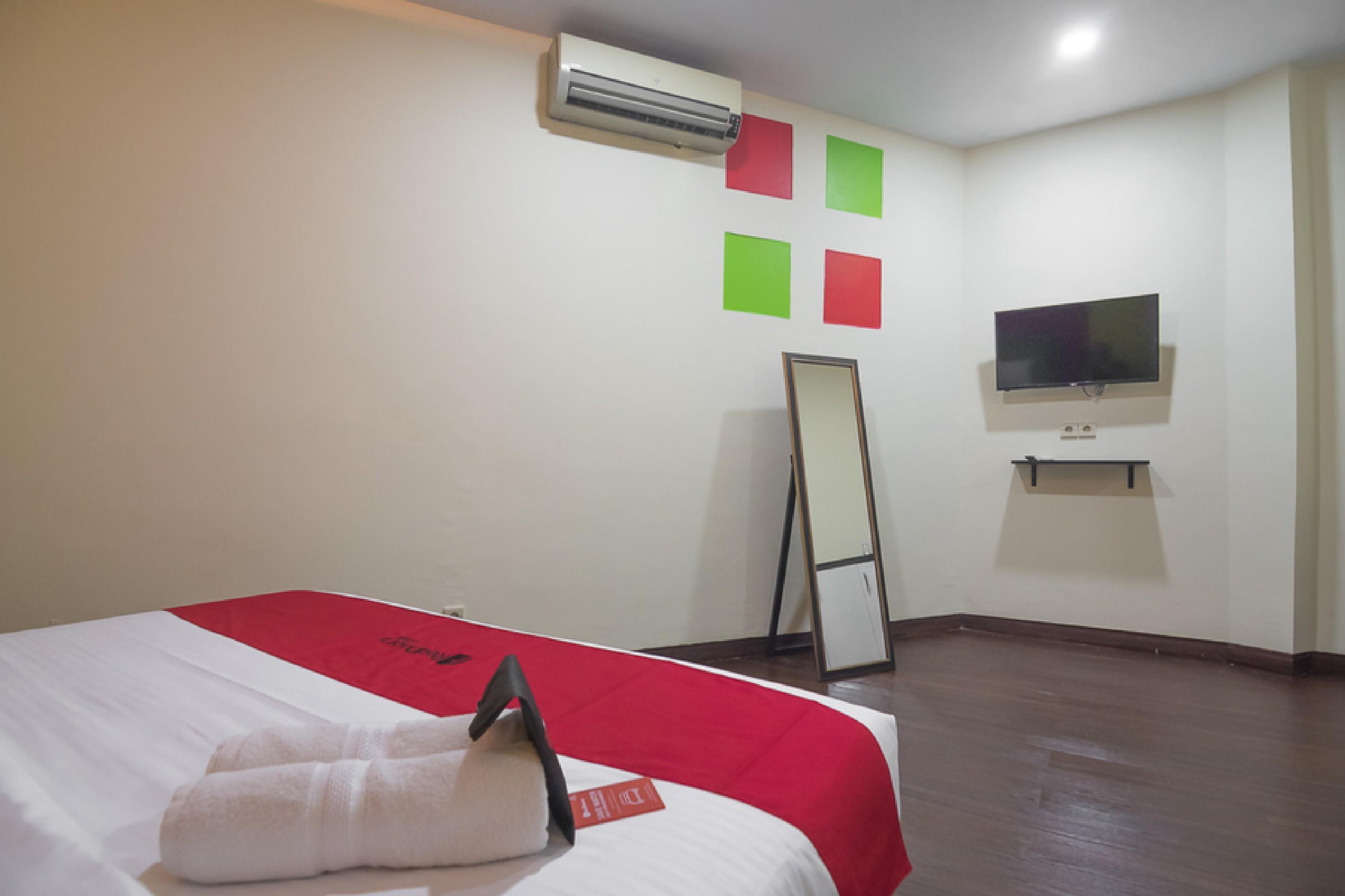 Reddoorz Near Itc Mangga Dua Hotel Джакарта Екстериор снимка