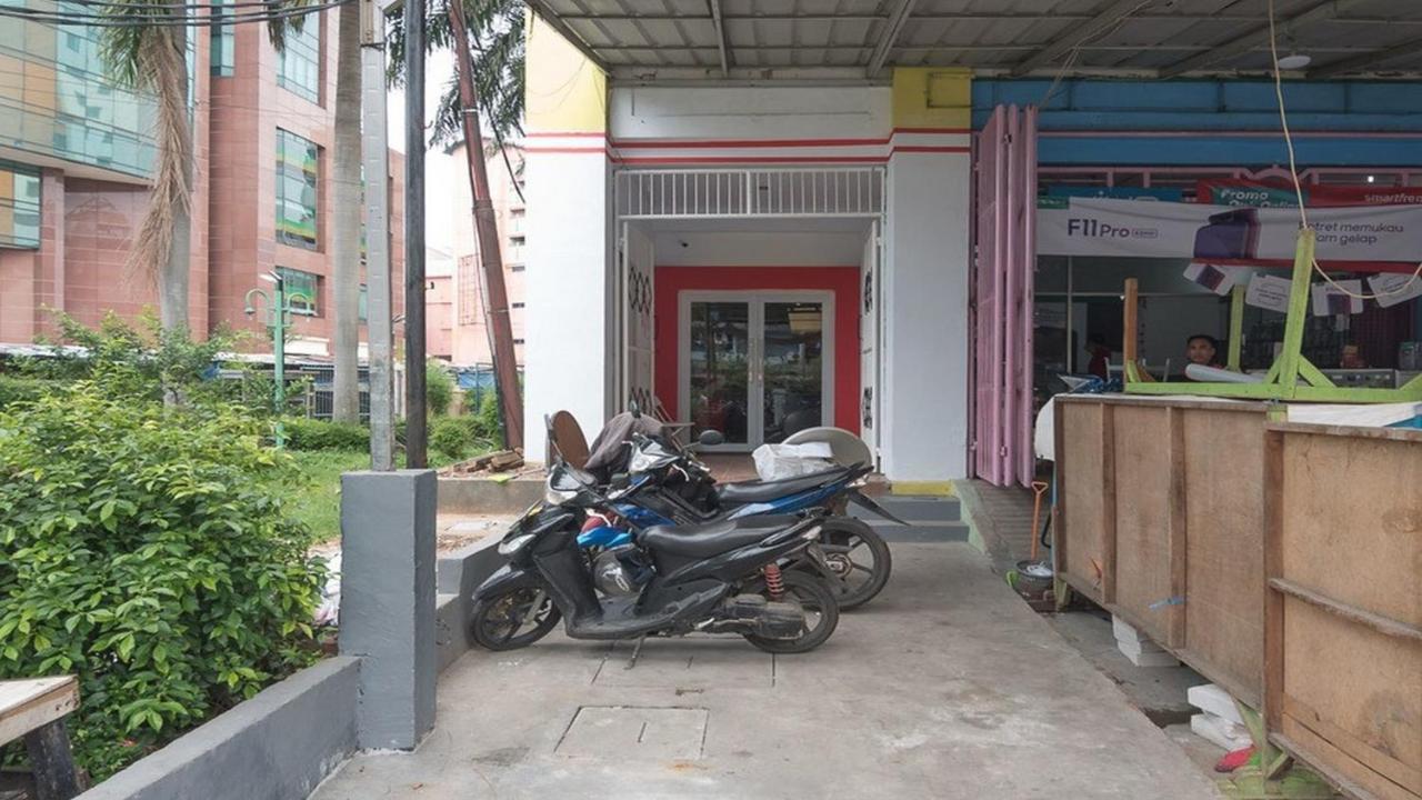 Reddoorz Near Itc Mangga Dua Hotel Джакарта Екстериор снимка