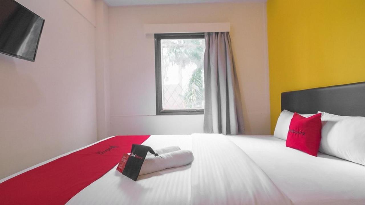 Reddoorz Near Itc Mangga Dua Hotel Джакарта Екстериор снимка