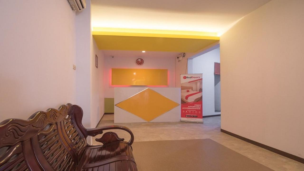 Reddoorz Near Itc Mangga Dua Hotel Джакарта Екстериор снимка