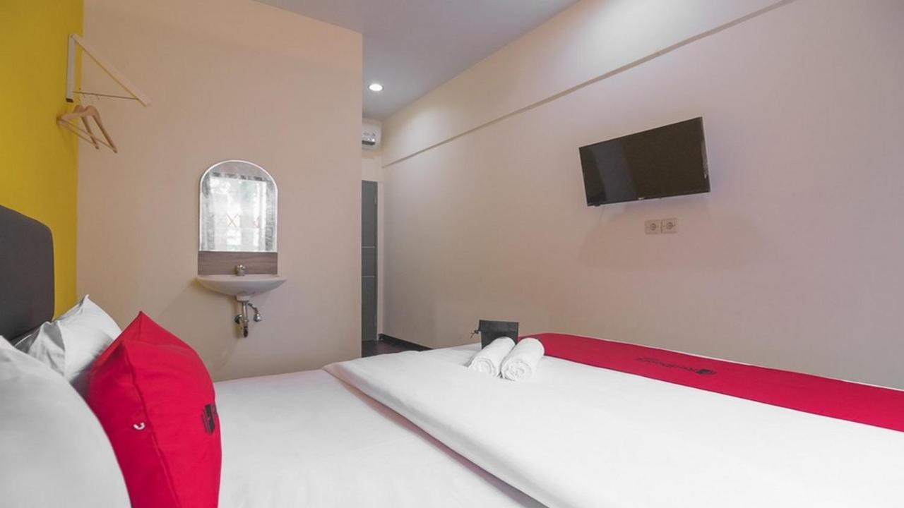 Reddoorz Near Itc Mangga Dua Hotel Джакарта Екстериор снимка