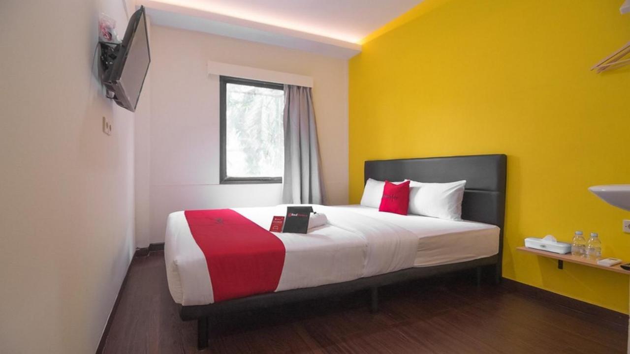 Reddoorz Near Itc Mangga Dua Hotel Джакарта Екстериор снимка
