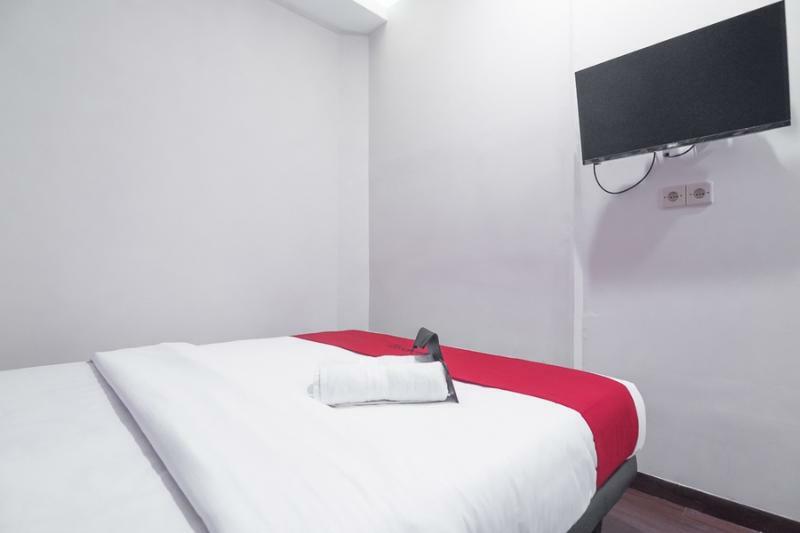 Reddoorz Near Itc Mangga Dua Hotel Джакарта Екстериор снимка